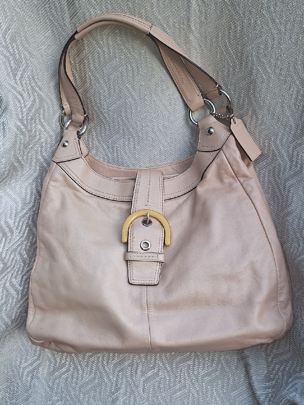COACH Womenโs Soft Leather Shoulder Bag in Light Pink - Picture 5 of 12